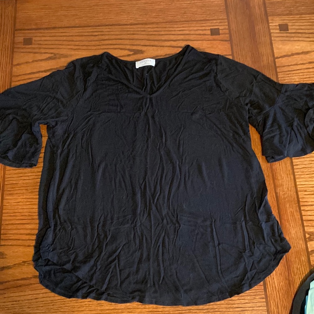 Black elbow length sleeve